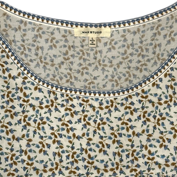 Max Studio Floral Blouse, Size L - Picture 3 of 4